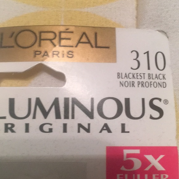 Mascara - Picture 2 of 2